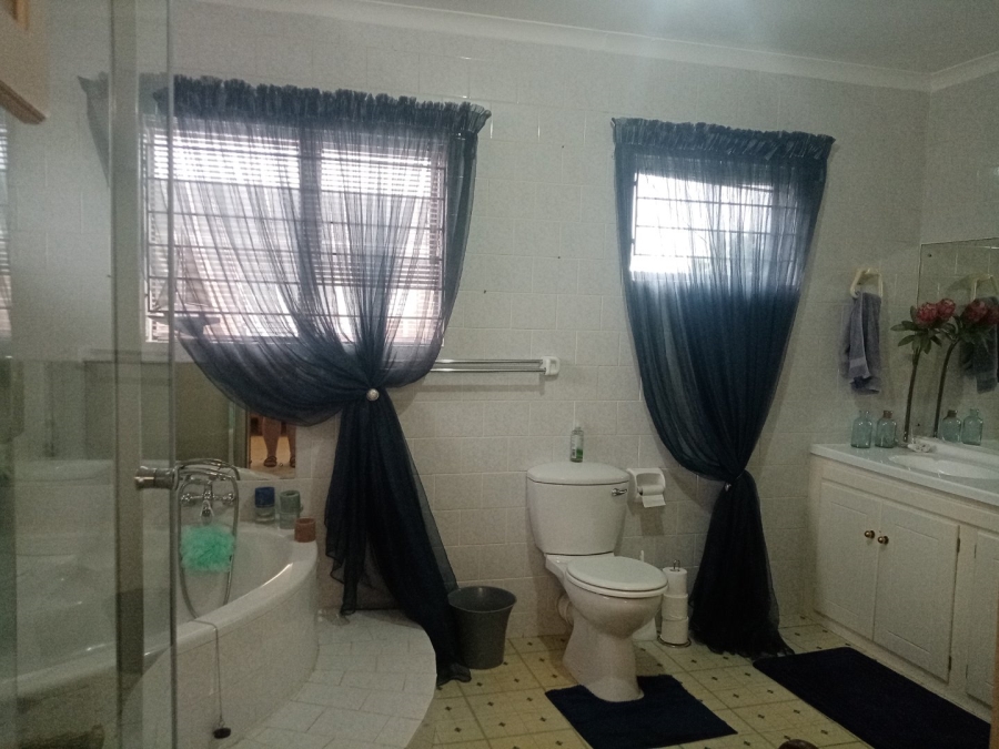 To Let 4 Bedroom Property for Rent in George South Western Cape